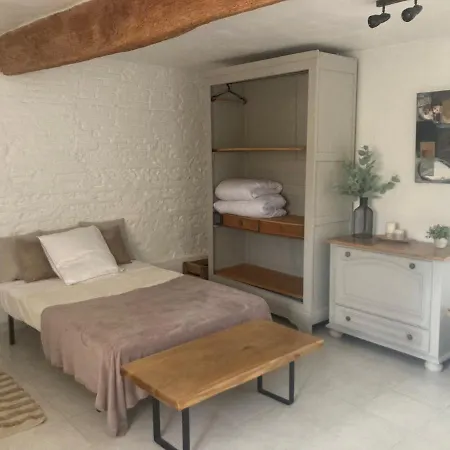 Abeille-soleil 아파트 *