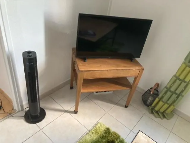 Abeille-soleil شقة