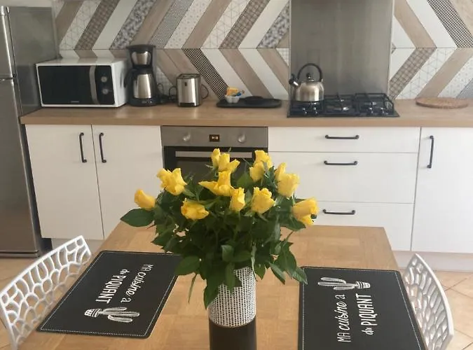 Abeille-soleil شقة *